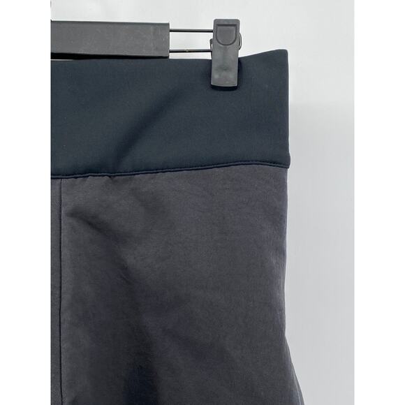 NIKE Women's Gray High-Rise Tech Side-Zip Hem Active Shorts SZ M - Picture 3 of 9